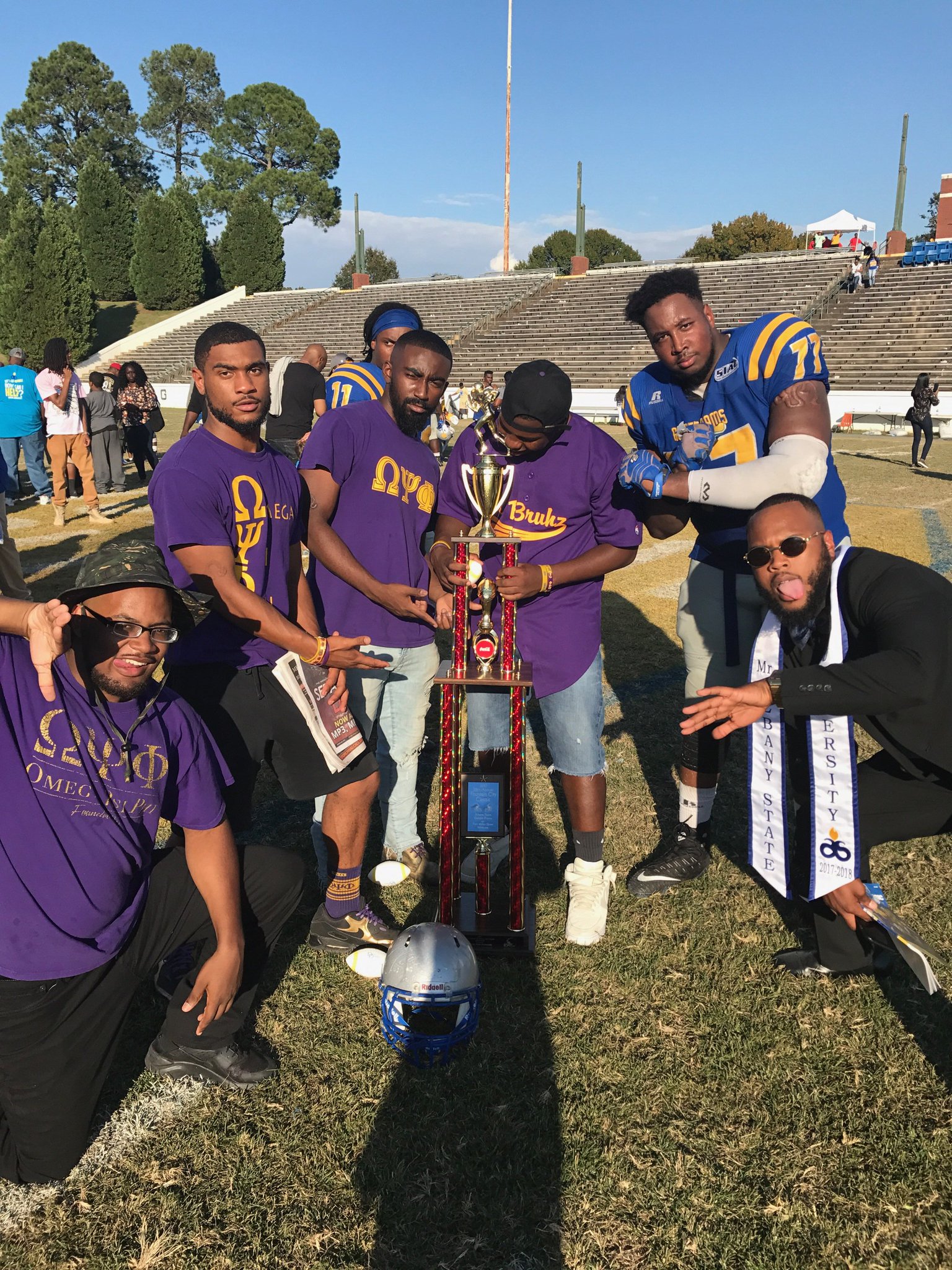 3 pic. On this day 2 years ago My Life forever Changed. At 4:30Am on 4/30/16 The Nine Intellectuals of a New Era were Born. Not a day goes by that I can’t call on my brothers for anything in the world. Through thick and thin we got each other no matter what. #Mybrotherskeeper #2Years https://t.co/9RlyORhgq9