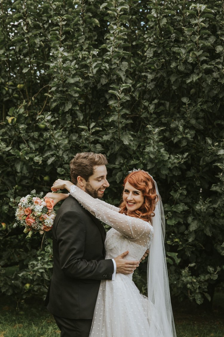 W_W_WeddingBlog's tweet photo. WWW readers Iain and Danielle's wedding // https://t.co/clRf42U2ij thanks to @paulunderhill @1Storyofmydress @KnightonHWeds @VintageBarCo @PremierCarriage @F_M_N_Vintage https://t.co/GlHzxst2Tn