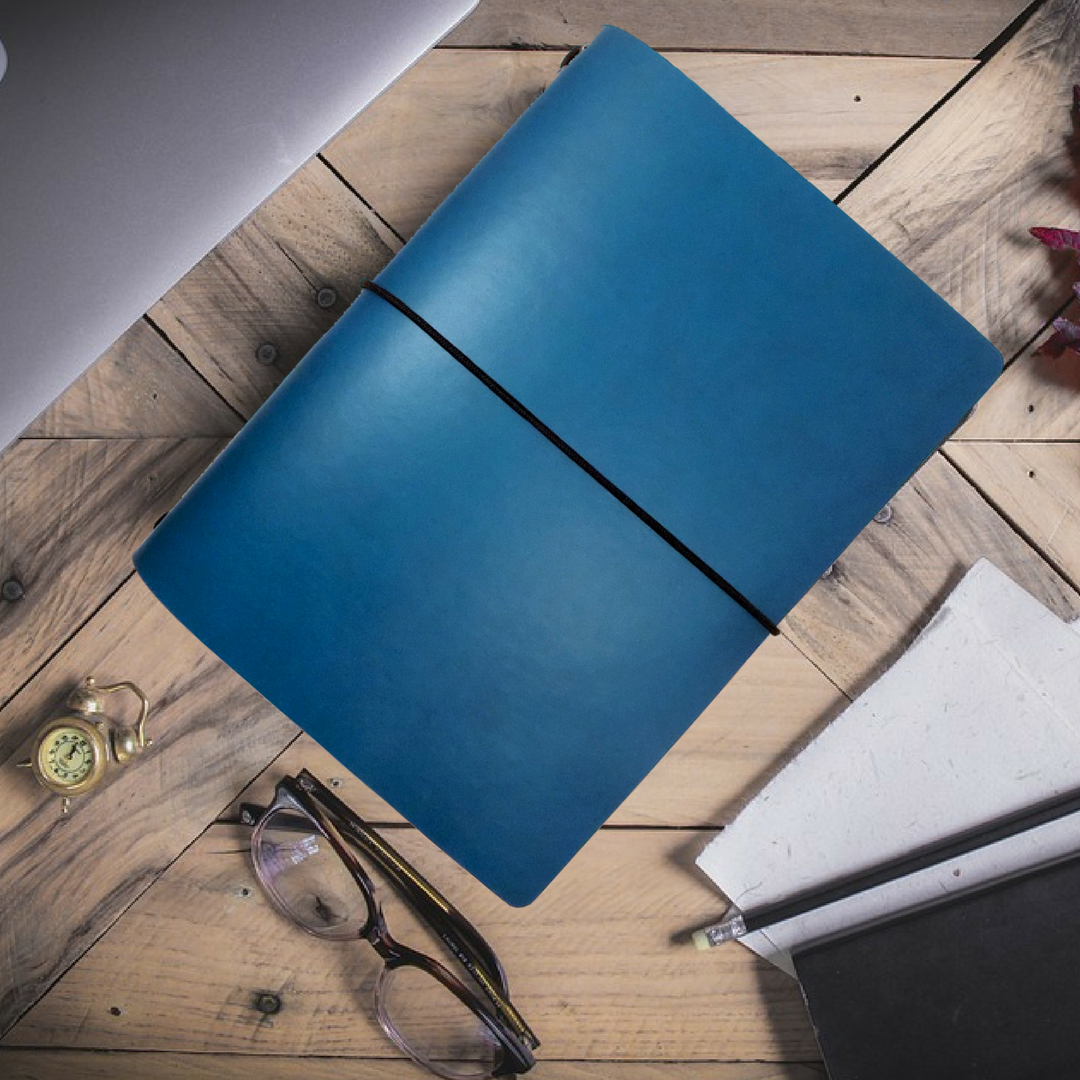 greatminds_uk's tweet photo. Your #creative thoughts deserve a beautiful home. 💡

The GO FAR Creative Binder is the perfect place to store your flashes of inspiration.

Browse the collection now at - https://t.co/GOL9IKwcLu. https://t.co/AWtPrsOiEM