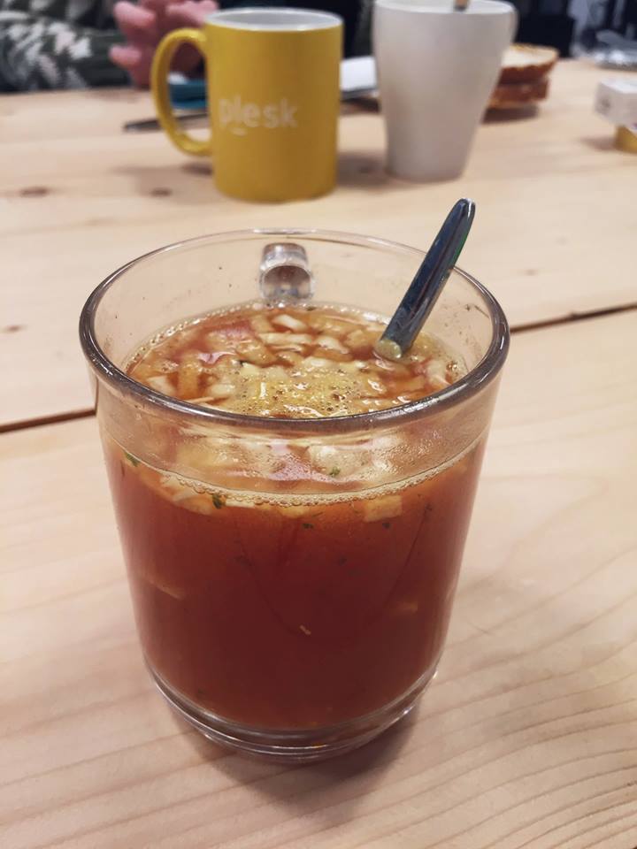 Bij Prode werken we hard, maar gezellig met z’n allen lunchpauze houden vinden we minstens zo belangrijk. Sterker nog; het is een must om productief te blijven! Na dit cup-a-soupje kunnen wij er weer tegenaan 💪