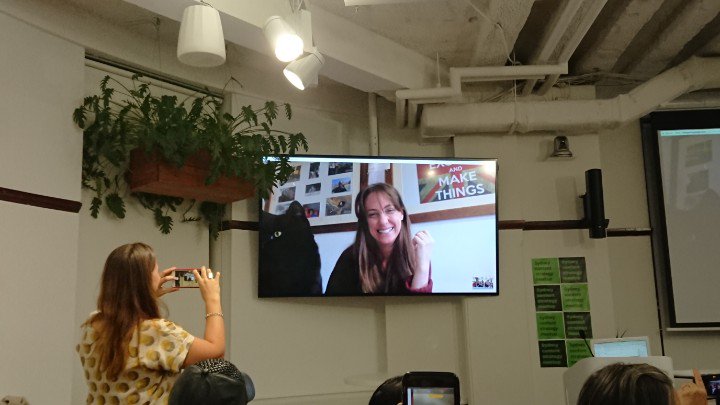 Technology, content talk and cats - all the best things at <a href="/sydcontentstrat/">Syd Content Strategy</a> with <a href="/escmum/">Sarah Winters</a> #ContentStrategy #cats