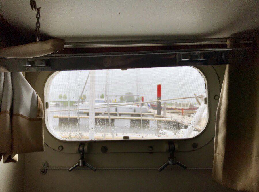 Chez_Fee's tweet photo. Schönwetter geht anders...aber Schippern geht immer. \o/

Mit Gruß an die @HHElbinselTour ;-) https://t.co/3svDh4yGCn