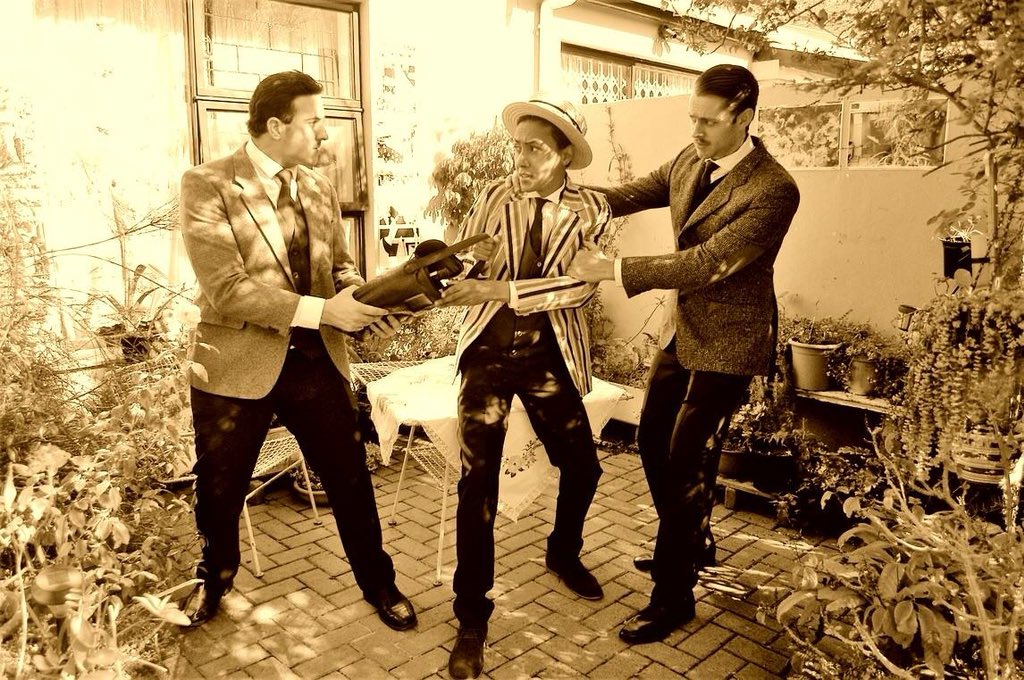 DeskTheatre's tweet image. Lord Fancourt Babberley does not want to stick around to make Jack &amp;amp; Charley's plan for him a reality. "Charley's Aunt" from 08 - 16 June at the @MasqueTheatreSA 

Bookings via Computicket (to be available soon) or the Masque Theatre - 021 788 1898 / bookings@masquetheatre.co.za