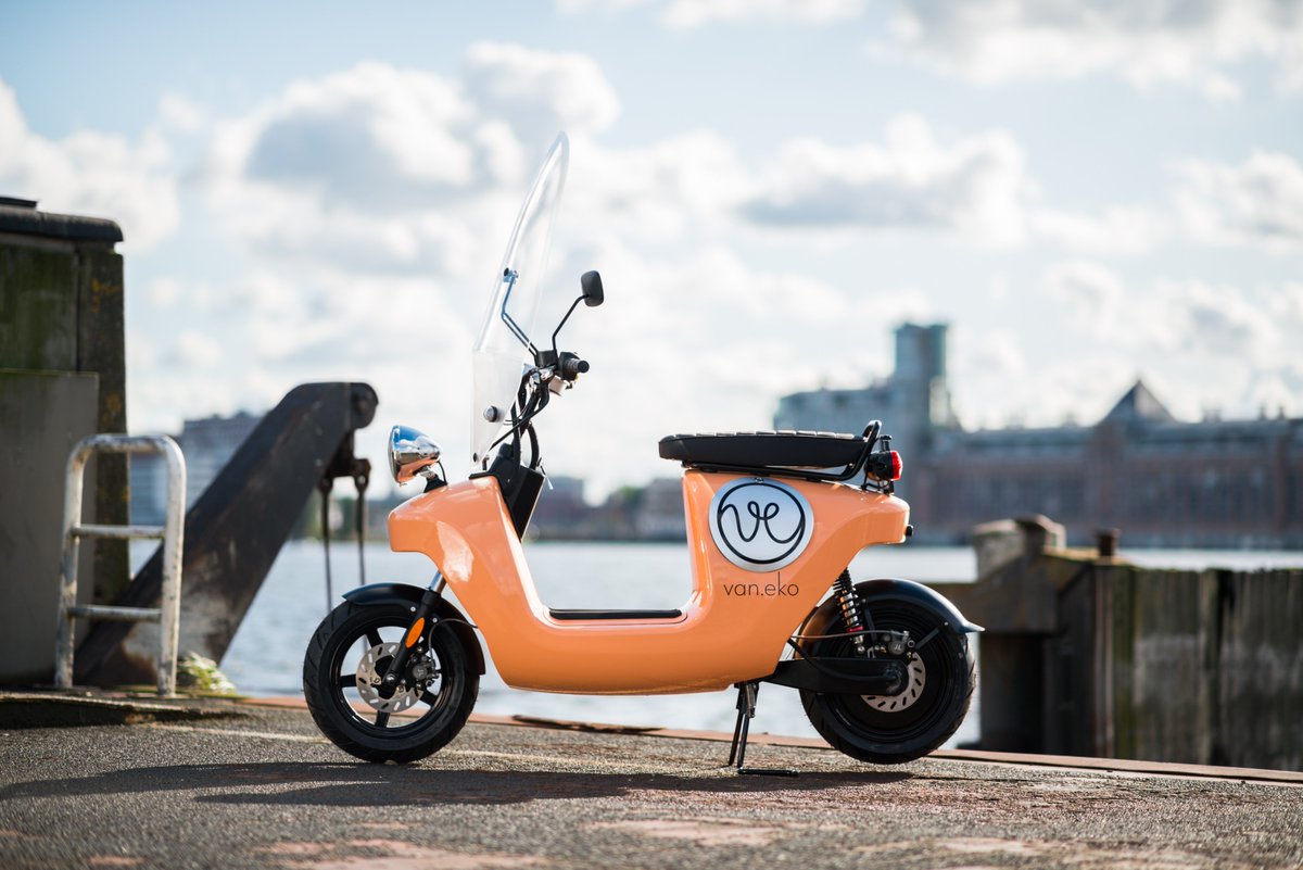 vaniekvaneko's tweet photo. @business @BMWGroup nice work! How about a #biobased body? We build electric #hemp scooters in Amsterdam, so we're sure you can take that #nextstep too. Happy to help! https://t.co/IVxGKBAilB