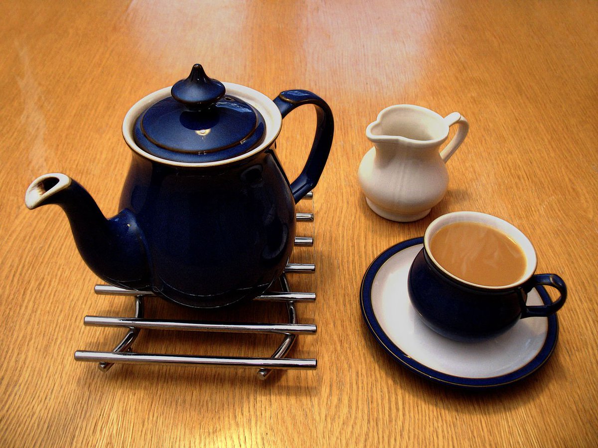 the_barn_shop's tweet photo. Come and join us this morning for a nice cuppa and enjoy a free cake on us! https://t.co/btDuc9kHfH