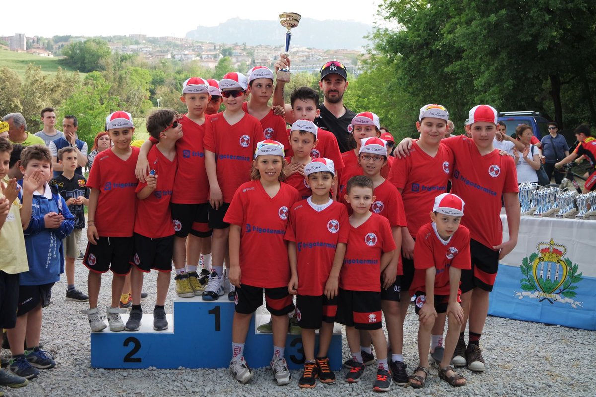 USFORTIELIBERI's tweet photo. Grandissima prova dei nostri giovanissimi che grazie anche alla carica dei d.s. hanno lottato e pedalato portando a casa ottimi risultati. Ci siamo aggiudicati la seconda posizione nella classifica a squadre! La cosa più importante pero è stato il grandissimo impegno di tutti!!! https://t.co/b0u0X9c72P