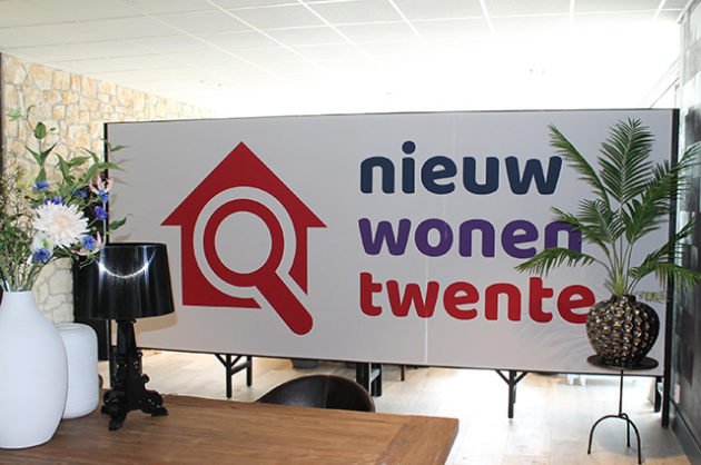 NieuwWonenTwent's tweet photo. Nog even nagenieten van de zeer geslaagde lancering! 🎉 Leuk om te zien dat verschillende media ons nieuwe platform oppakken, waaronder @inenom 
 👉 Lees het hele nieuwsbericht hier: https://t.co/bpEljb6Zbp https://t.co/1f7f5ZrQhS