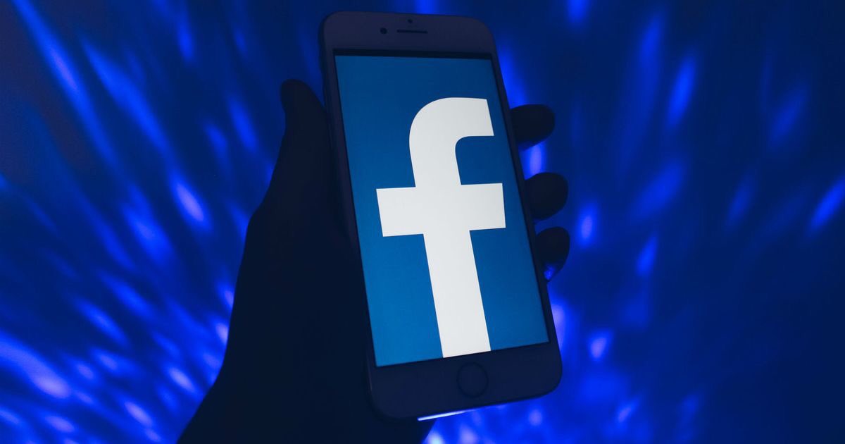 bdayah's tweet photo. Facebook is testing out a new feature that feels very, very Reddit https://t.co/9aaCVWeXL2 
#Facebook #socialmedia https://t.co/uzE6l6WnNJ