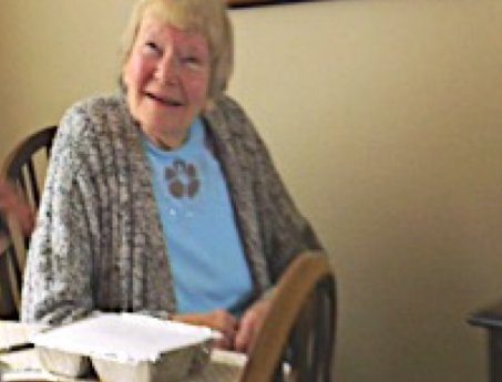 ThirskCCA's tweet photo. Did you know that older residents in Thirsk and Sowerby can receive a two course hot meal delivered to their door for just £6, five days a week? Contact Alison on 01845 523115 or Alison.ballard@thirskcommunitycare.org.uk for more information. https://t.co/3i2yASsP4o