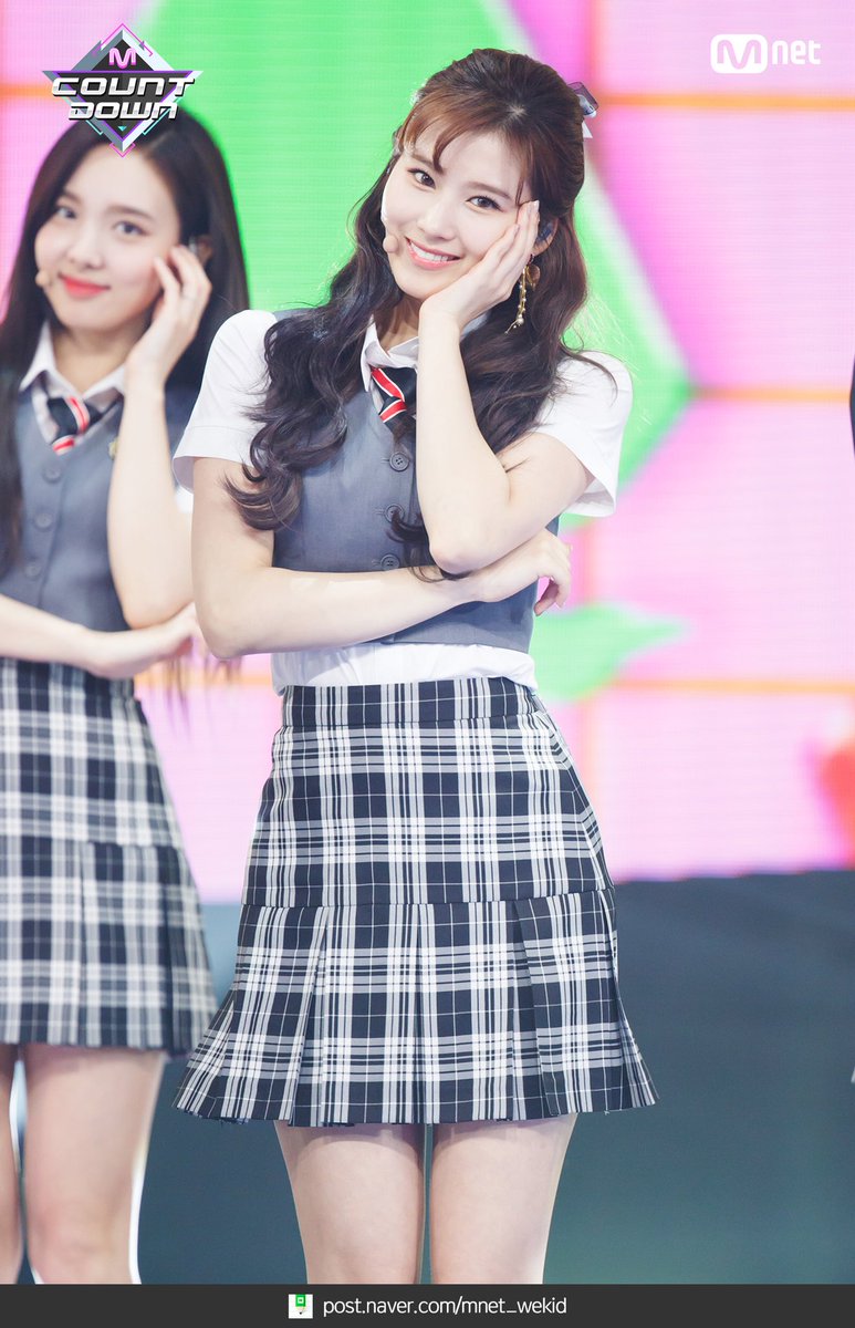 TWICE TV サナ 制服 サナ：「twiceサナ」からすぐ保存できるアイデアが 280 件