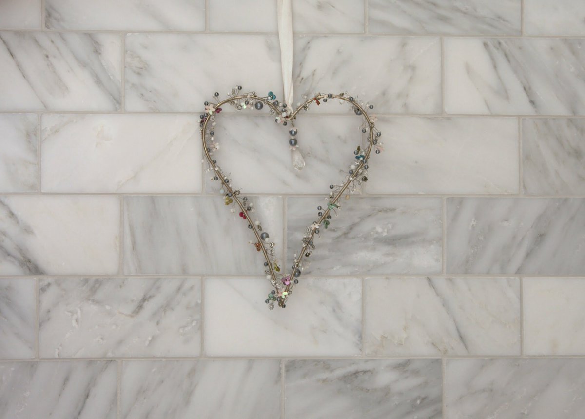 Silverliontc's tweet photo. Hello this is our family business. We offer beautiful tiles retailed at reasonable prices. Having previously supplied to the trade, in 2002 we decided to make our products available to all. Please share and Like our Fb Page and help us grow our business. 
https://t.co/sGLoHm3yW5 https://t.co/aFoYdtx9Ci