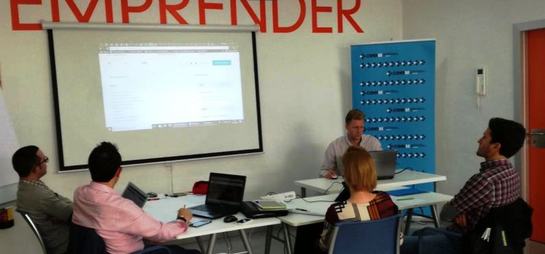 CeeiMurcia's tweet photo. El pasado viernes organizamos una jornada para capacitar en #marketing #online a empresas tecnológicas y #startups. Aquí te lo contamos. 
https://t.co/PgnWqdc6Y9 https://t.co/GPnGLK2Vb0