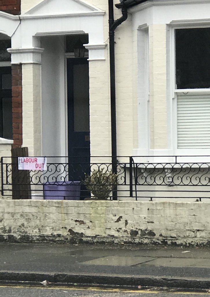 MabelFonge's tweet photo. Residents in Abbey Ward being clear about their feelings today ...
#SaveMertonHall https://t.co/9Pfn0J2cGx