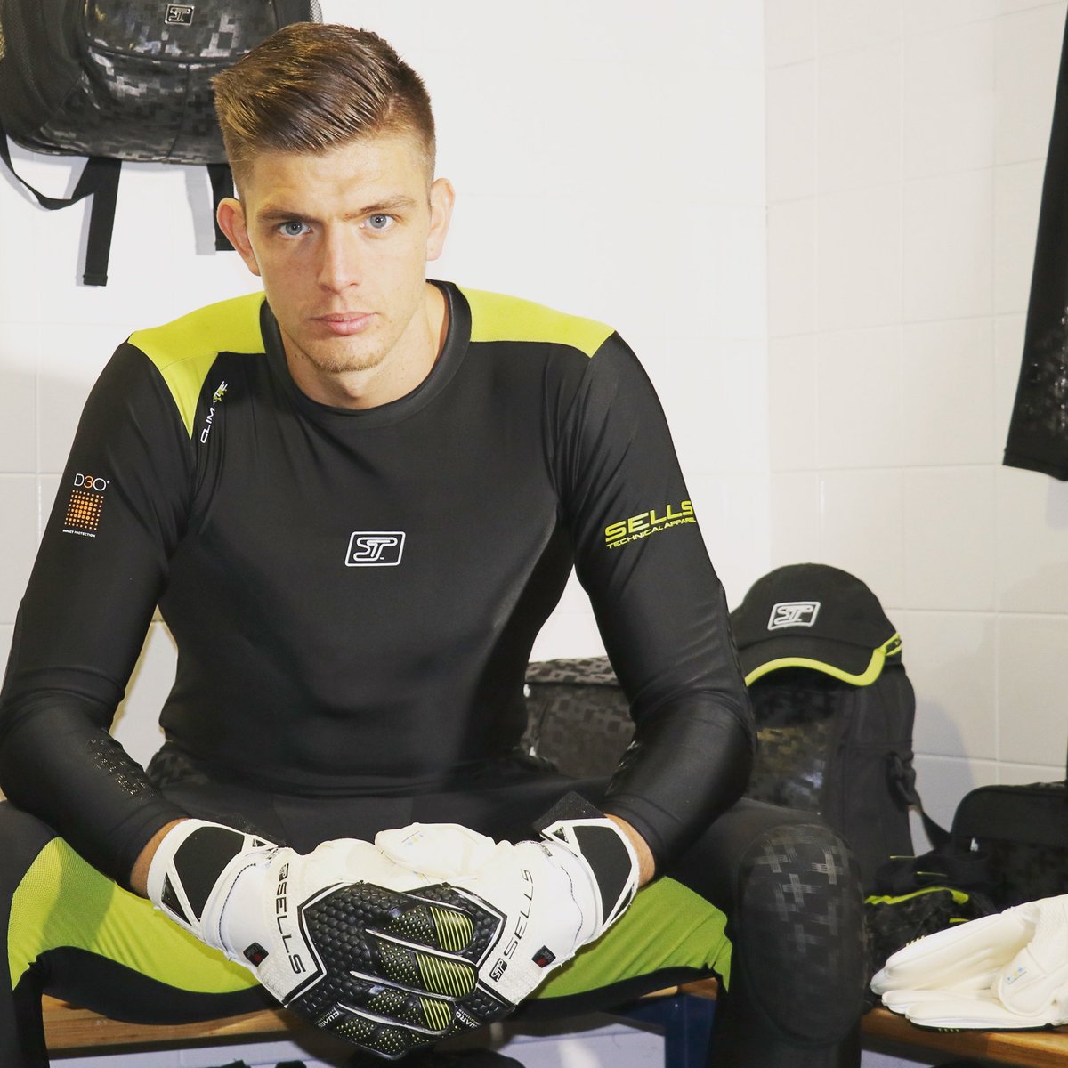 SellsGKP's tweet photo. ON GUARD: The Elite Climate Guard series... ☀️❄️💧🙌🏻#PRIMEDFORCOMBAT #ANOTHERLEVEL https://t.co/ZfqD3BatNZ