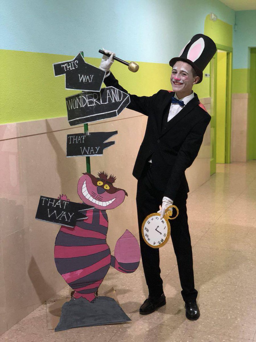 MercedariasC's tweet image. ¡Más fotos de "ALICE IN WONDERLAND"!