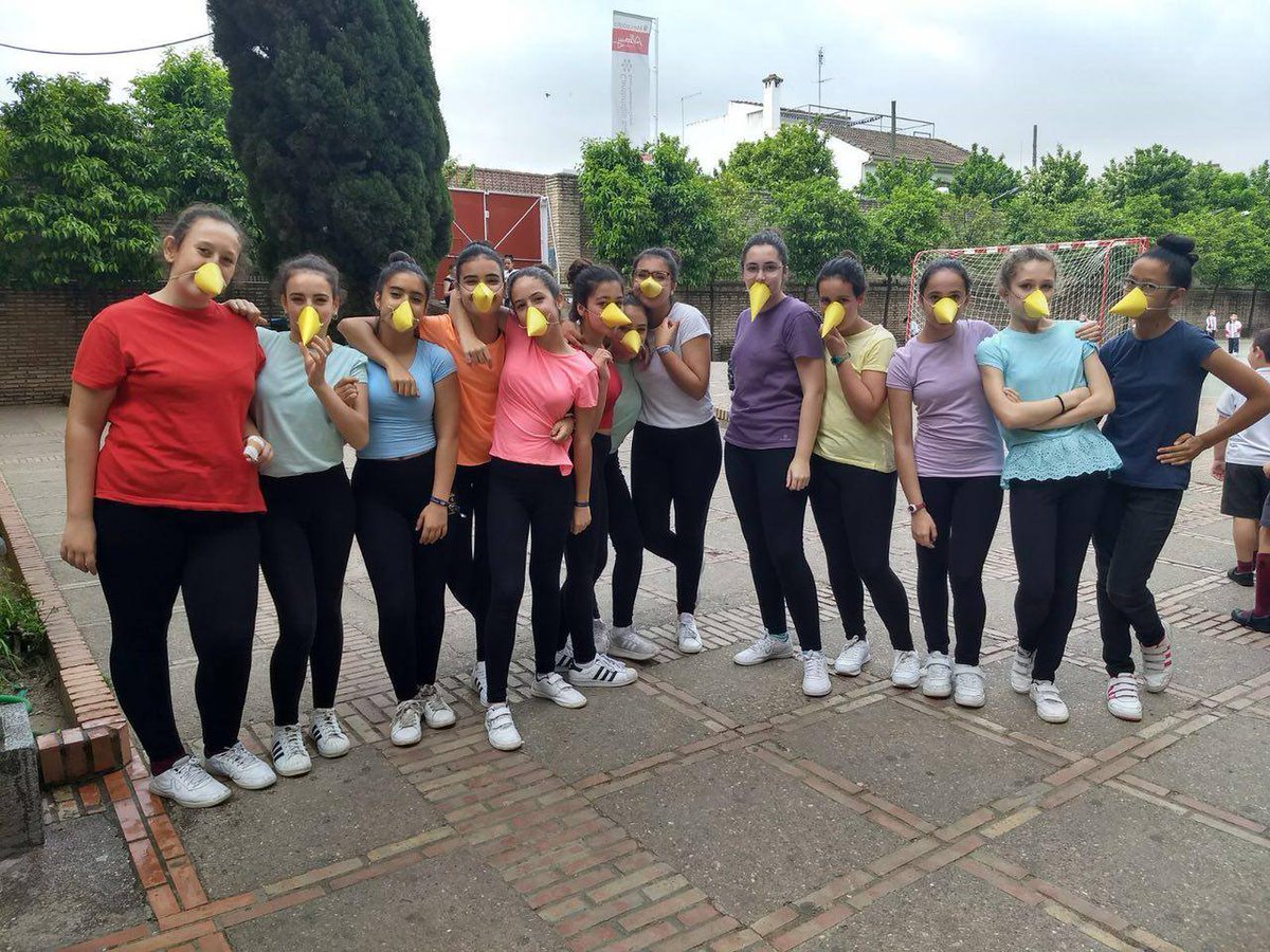 MercedariasC's tweet image. ¡Más fotos de "ALICE IN WONDERLAND"!