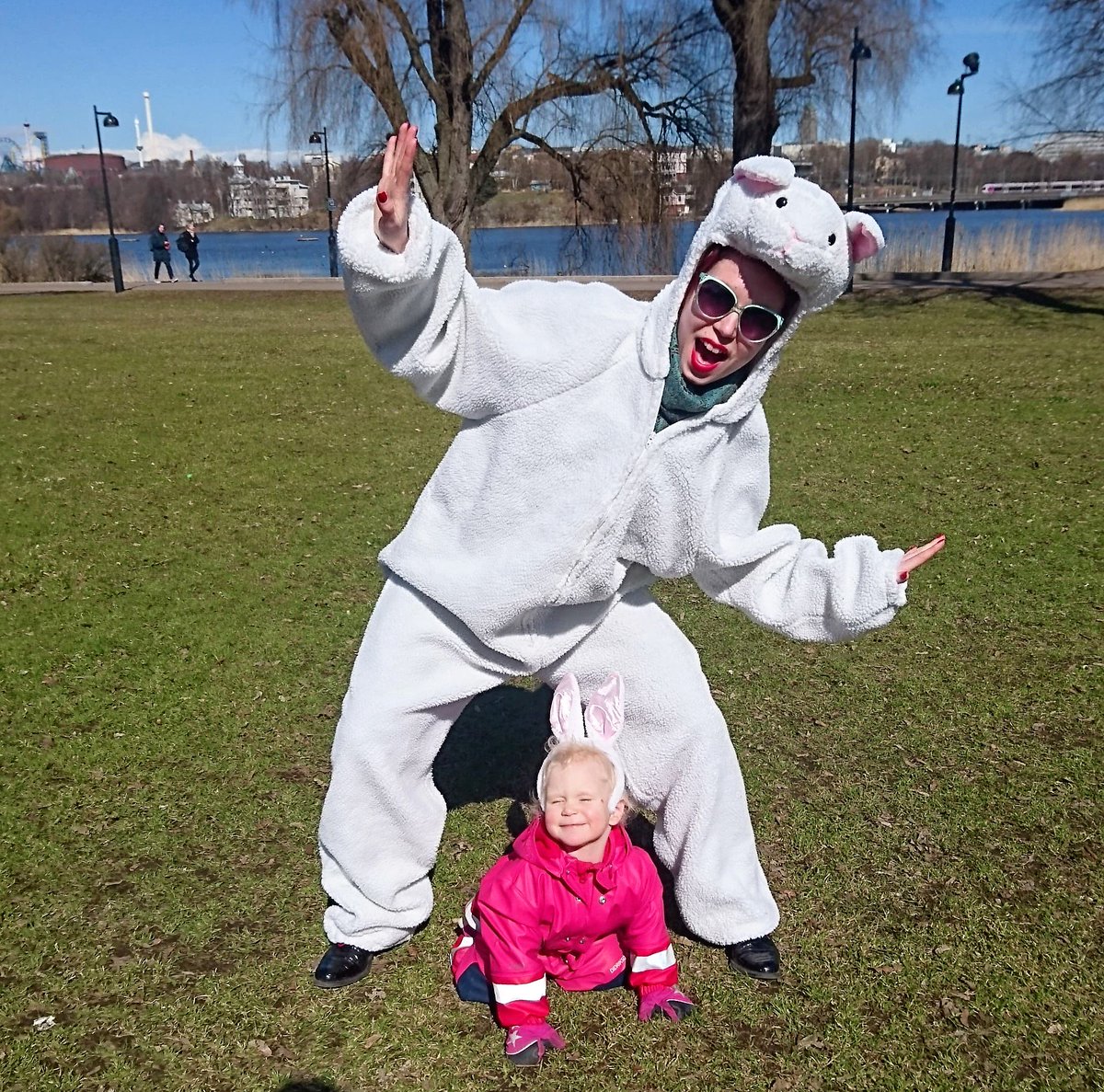 Lasten Festarien Lafe Lammas toivottaa hauskaa vappua! 
#LastenFestarit2018 #eläinystävämme #LafeLammas #vappu #hauskaavappua #lastenkulttuuri