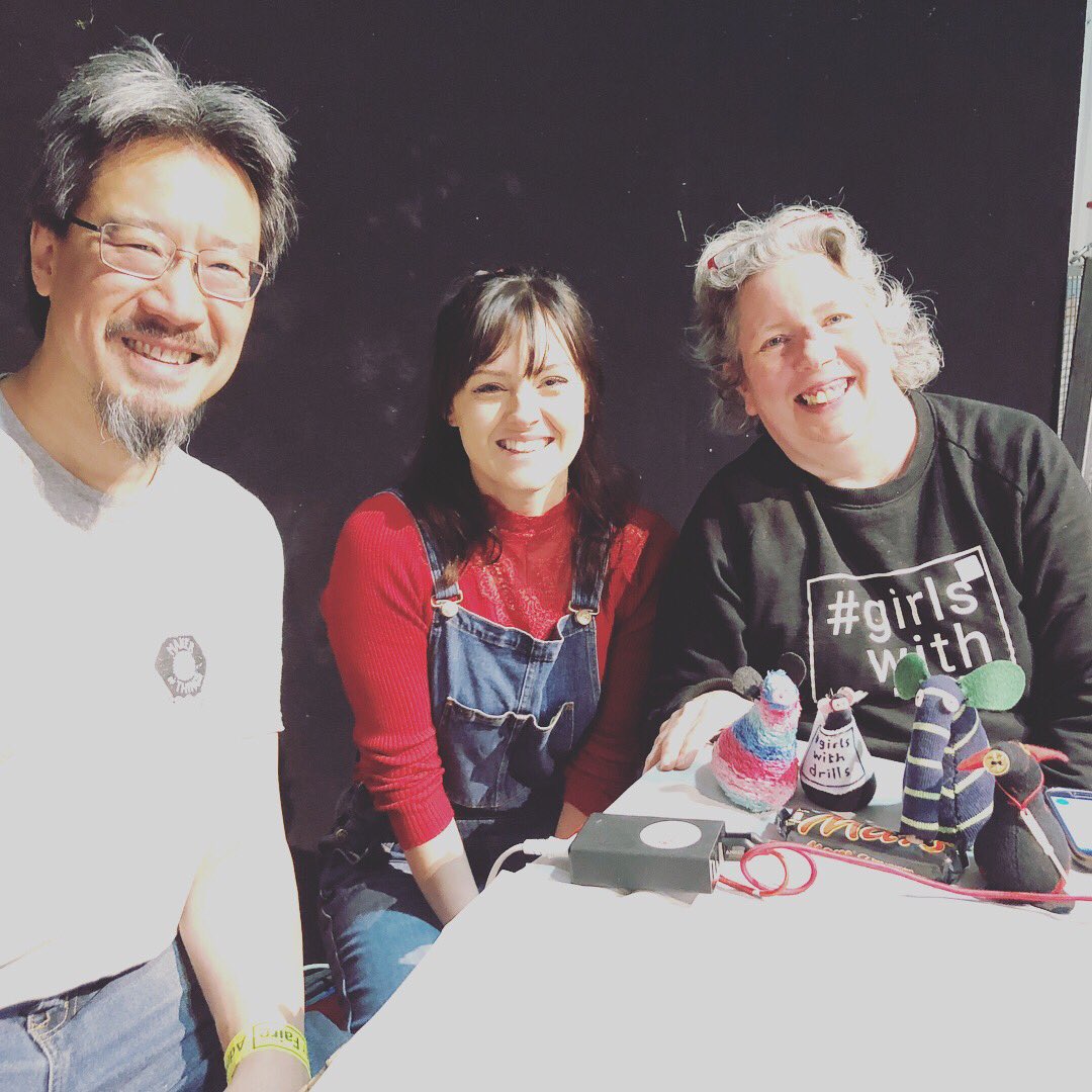 RuthAmos's tweet image. Was great to finally meet so many amazing makers in person, #makerfaireUK was lots of fun! 
Photos featuring: 
@ste5eu @DrLucyRogers @petenwood @ChickenGrylls @Maker_of_Things @SueArcher6 
💡🌟🚀🔧