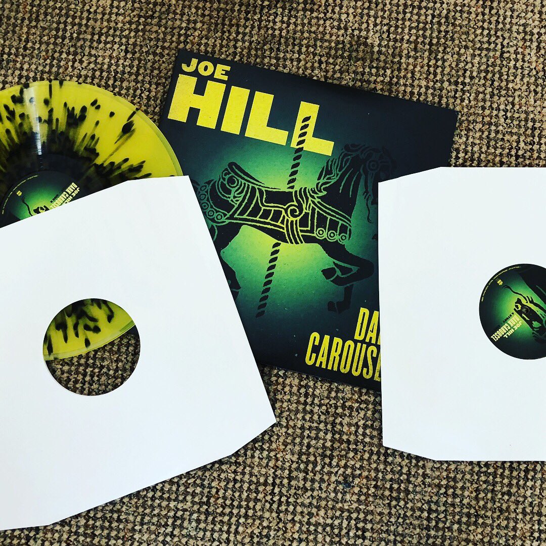 adamsuperjuiced's tweet photo. Really pleased my lovely edition of @joe_hill #darkcarousel has arrived. Beautifully put together with colourful vinyl old school records. A fantastic difficult kind of audio book @CemeteryDance @pspublishinguk https://t.co/VcKRExFN1t