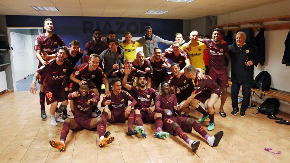 fcbarcelona_br's tweet photo. 🏆 Campeões da #Copa30 e agora da @LaLiga 🏆
😎 Um bom dia e uma boa semana a todos 🔝
💪 #ForçaBarça 🔵🔴 https://t.co/dSL2zPEdTB