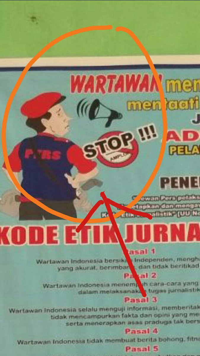 postsuararakyat's tweet photo. Wartawan Lokal Kab Tegal kecam pemasangan Banner Bernuansa mempersempit kinerja Wartawan di Kantor Desa.@Sinoeng69 @lensapewarta @dewanpers https://t.co/DJ16I2MrIm