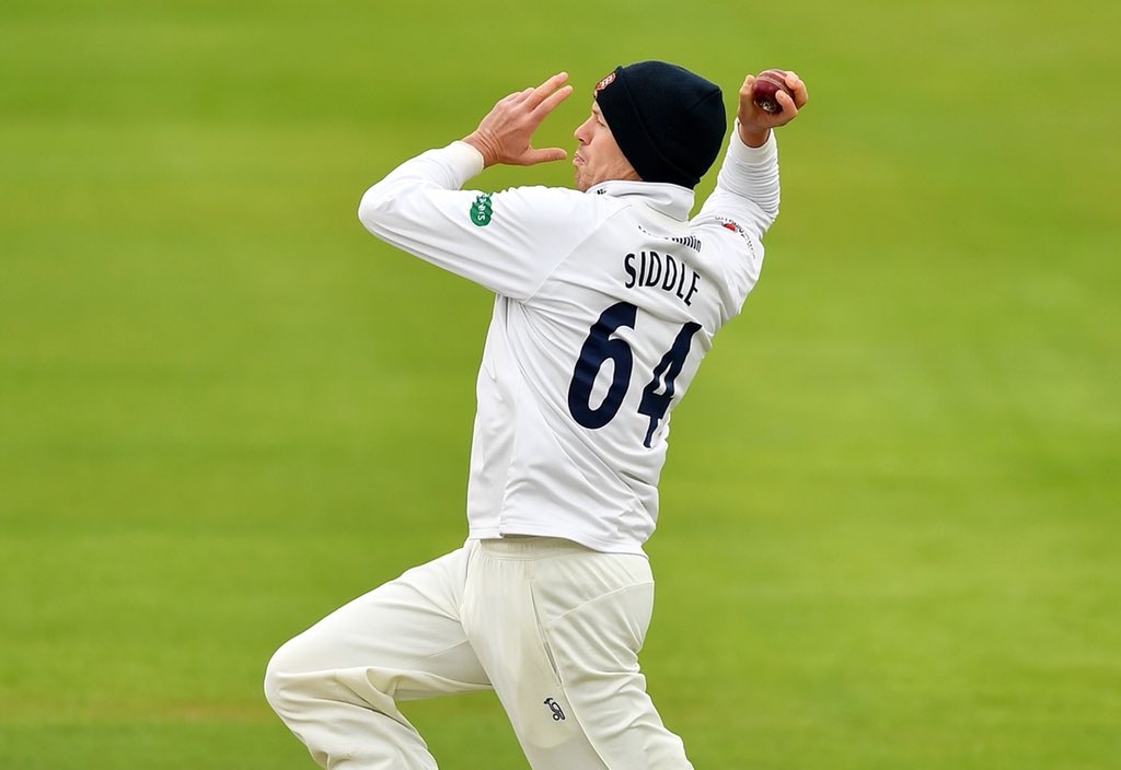 EssexCricket's tweet photo. 📸| It will get warmer @petersiddle403, we promise! 😨#HAMvESS https://t.co/0RpEsHhhCG