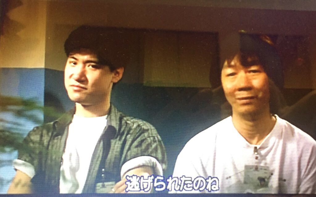 ট ইট র ゆきし 63 バンパイヤコップ リッキーホイ好きにはたまらない一作 ドラキュラを退治するため警官モンチョイと相棒が奮闘するストーリーでホラーよりほぼ全編通してお笑い コメディ この作品でも相変わらずモンチョイ感満載でした笑 ビリーロウも出