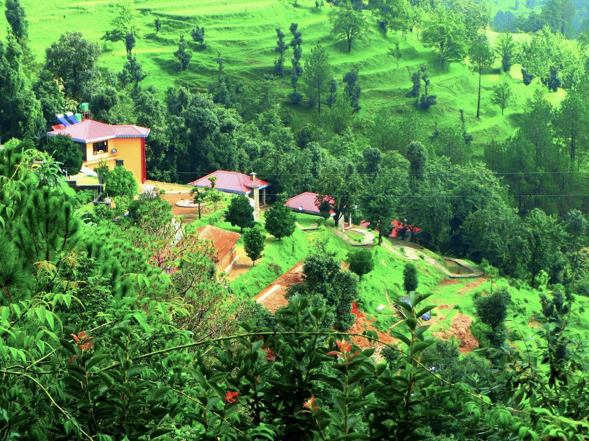Wandertrails On Twitter Red Roofed Cottages Facing Kumaon Ranges