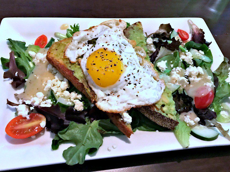 KacyKish's tweet image. Not Your Average Pub - The Winston in Norman #tipyourhat #normanok #beyondnormal thetastyescape.com/not-your-avera…