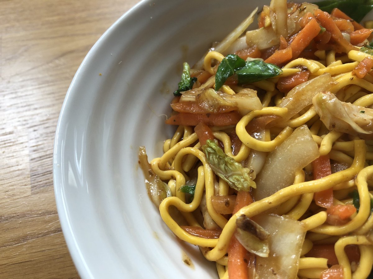 genuineplacebo's tweet photo. I've actually made myself proper lunch today. Normally I don't even really stop to eat - work from home life! But, I'm trying @oominoodles for the first time - high protein, low carb and gluten free. They're actually really nice! #gifted https://t.co/wQfEP2sr02