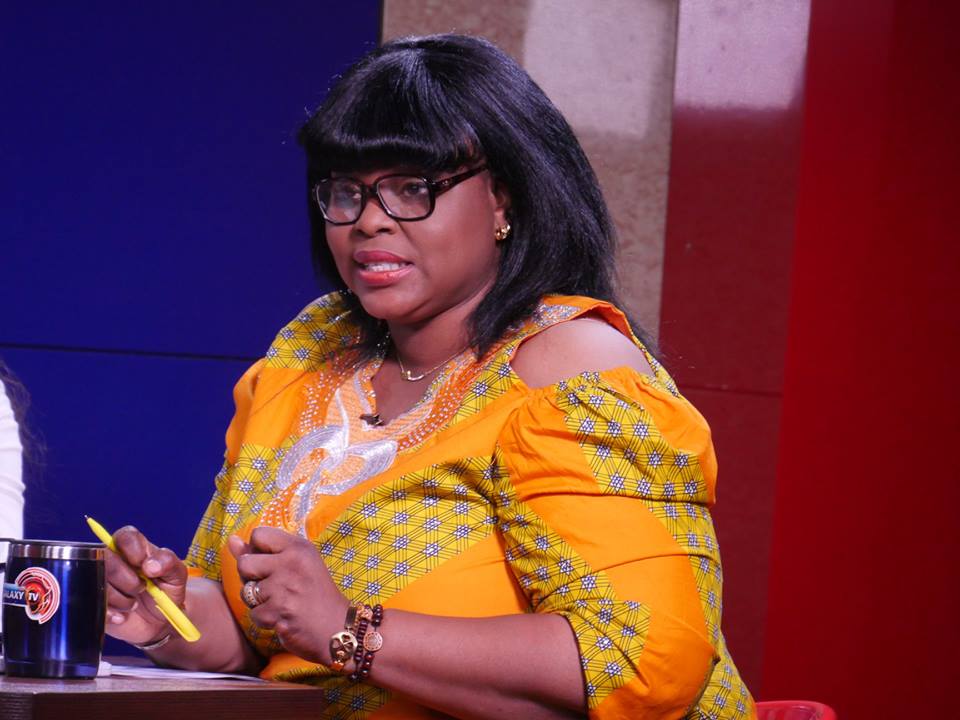 galaxytv's tweet photo. #thebuzz Join your friends Patience Okeafor and Alero Dediare as they discuss trending issues on social media #trends #googletrends #latestgists https://t.co/7PZRxgouxT