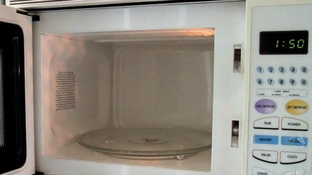 These Diseases Are All Caused by Microwave Ovens, and You’ve Probably Ignored Them! #health #Healthy #healthybeauty #healthylivings dailynews24h.net/these-diseases…