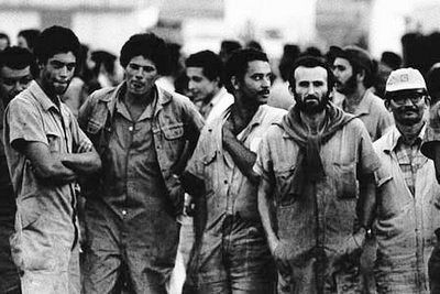 PlayDocFest's tweet photo. 🇧🇷🎥luns 30 #playdoc2018
➡️17:30. "Braços cruzados, máquinas paradas" (1978). Roberto Gervitz, Sérgio Toledo. Foto: Aloysio Raulino
➡️18:30. A margem (1967). Ozualdo Candeias
➡️22:30. O prisioneiro da grade de ferro (Auto-retratos). Paulo Sacramento. Foto: Aloysio Raulino https://t.co/RGQ80AoAEi