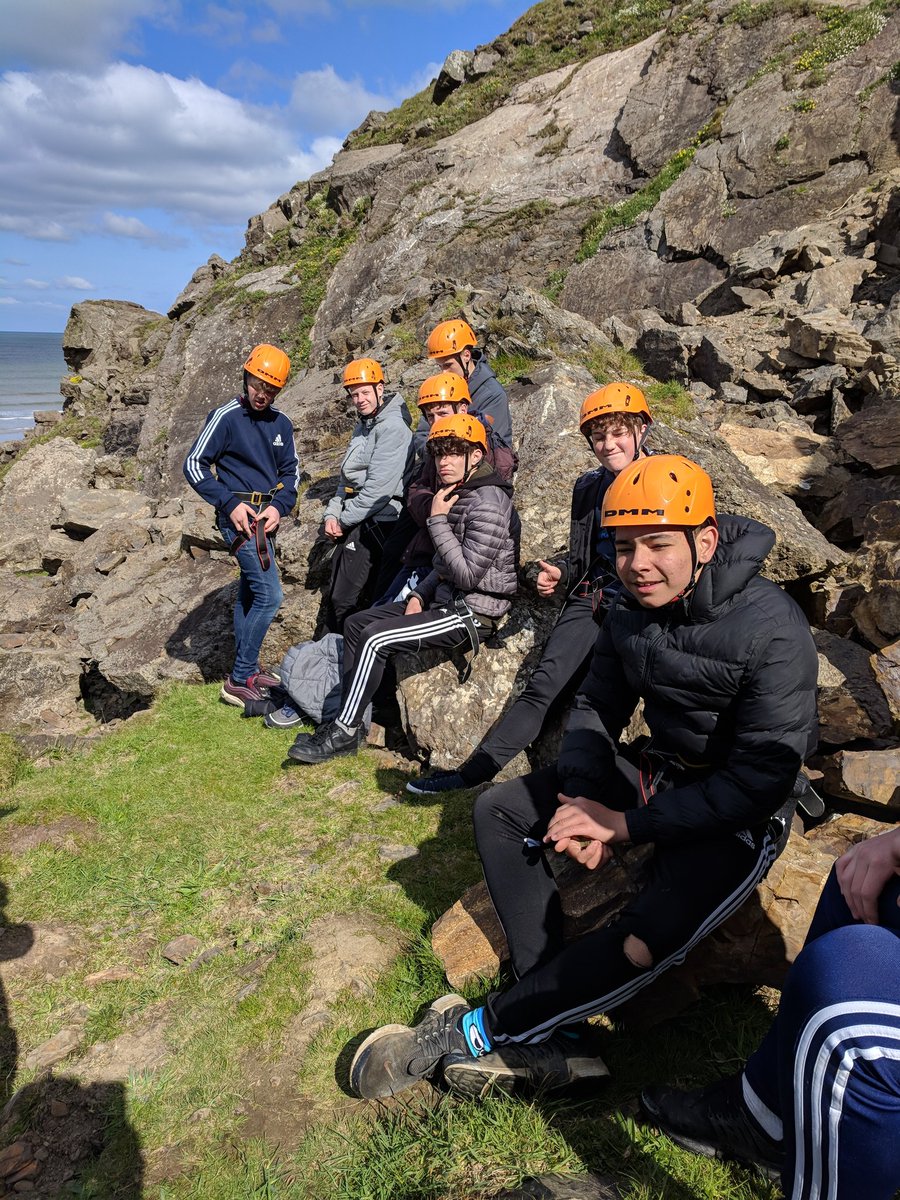 kyleedwardwill1's tweet photo. And it's all over, the year 10 Bude residential has been a fantastic experience for all students. Same again next year!? #PEResidential #PEGeeks #outdoorfun https://t.co/IQaznRDdJR