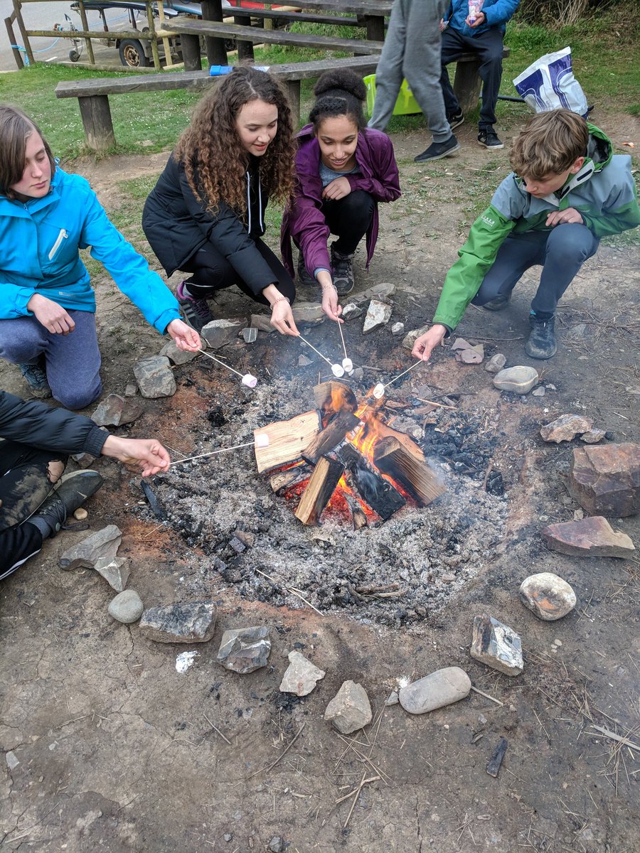kyleedwardwill1's tweet photo. And it's all over, the year 10 Bude residential has been a fantastic experience for all students. Same again next year!? #PEResidential #PEGeeks #outdoorfun https://t.co/IQaznRDdJR