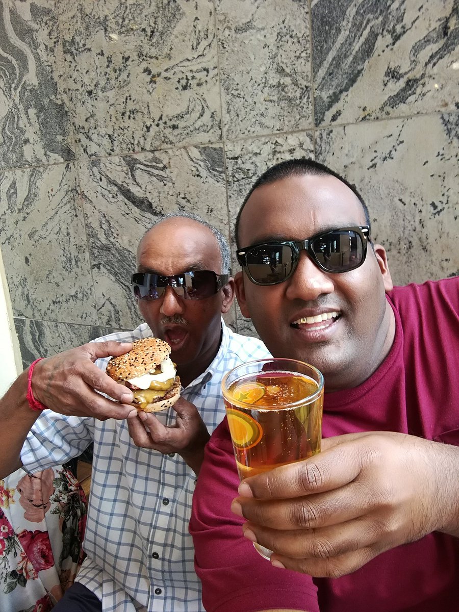doravaloo's tweet photo. Family over everything 💛👏🙌🙏 #RMBuds my uncle and father figure #BudBurger @rocomamas https://t.co/zn08KSKxon