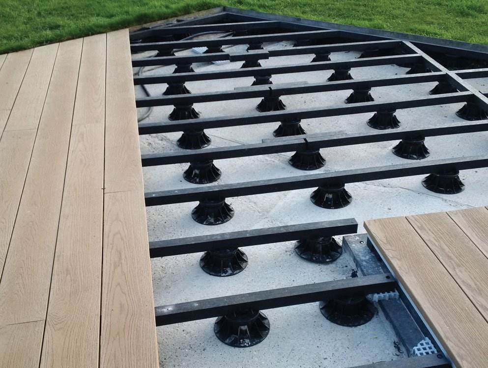 ArchitectsDF's tweet image. Stefan Holmes of @Millboard_UK explains why #plastic is fantastic when it comes to creating effective sub-frames for #decking ow.ly/aRld30jKcIE