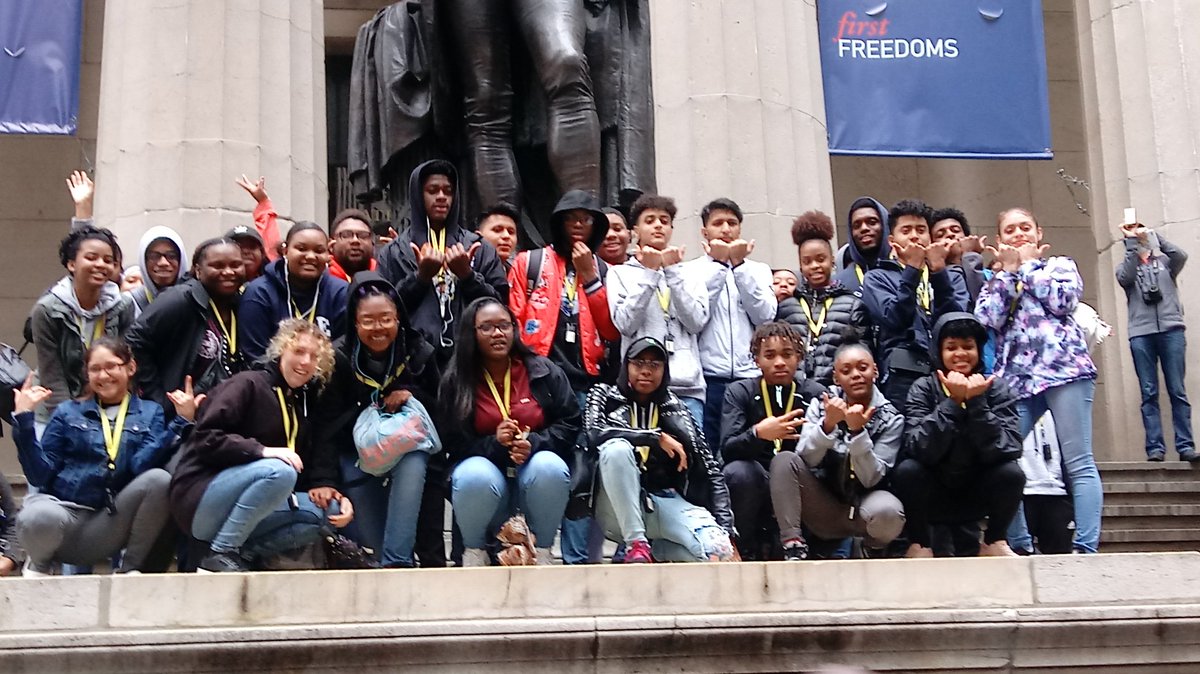 dant_harris's tweet photo. @HillsideHS and @DurhamSouthern students toured Wall St./Lower Manhattan, NYC. Thanks to all for representing @DurhamPublicSch on a chilly and rainy NYC day. Remember life-long learning experiences are important for long term career success &amp; functioning in a diverse economy! https://t.co/80LYzTIRUi