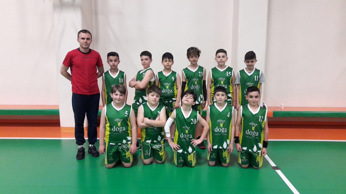 4. Sınıflar Basketbol turnuvasi ikinci maç sonucu 
Beykent 20 - Avcılar 14 🏀🏀🏀 okulumuz grup birincisi olarak yarı finalist olmuştur🏆🙏👏👏👏 <a href="/BardakciBatuhan/">Batuhan Bardakci</a> <a href="/NihandeAtasever/">Nihande Atasever</a>  <a href="/AliRizaLule/">Ali Rıza Lüle</a>  <a href="/OymanMahmut/">Mahmut Oyman</a>