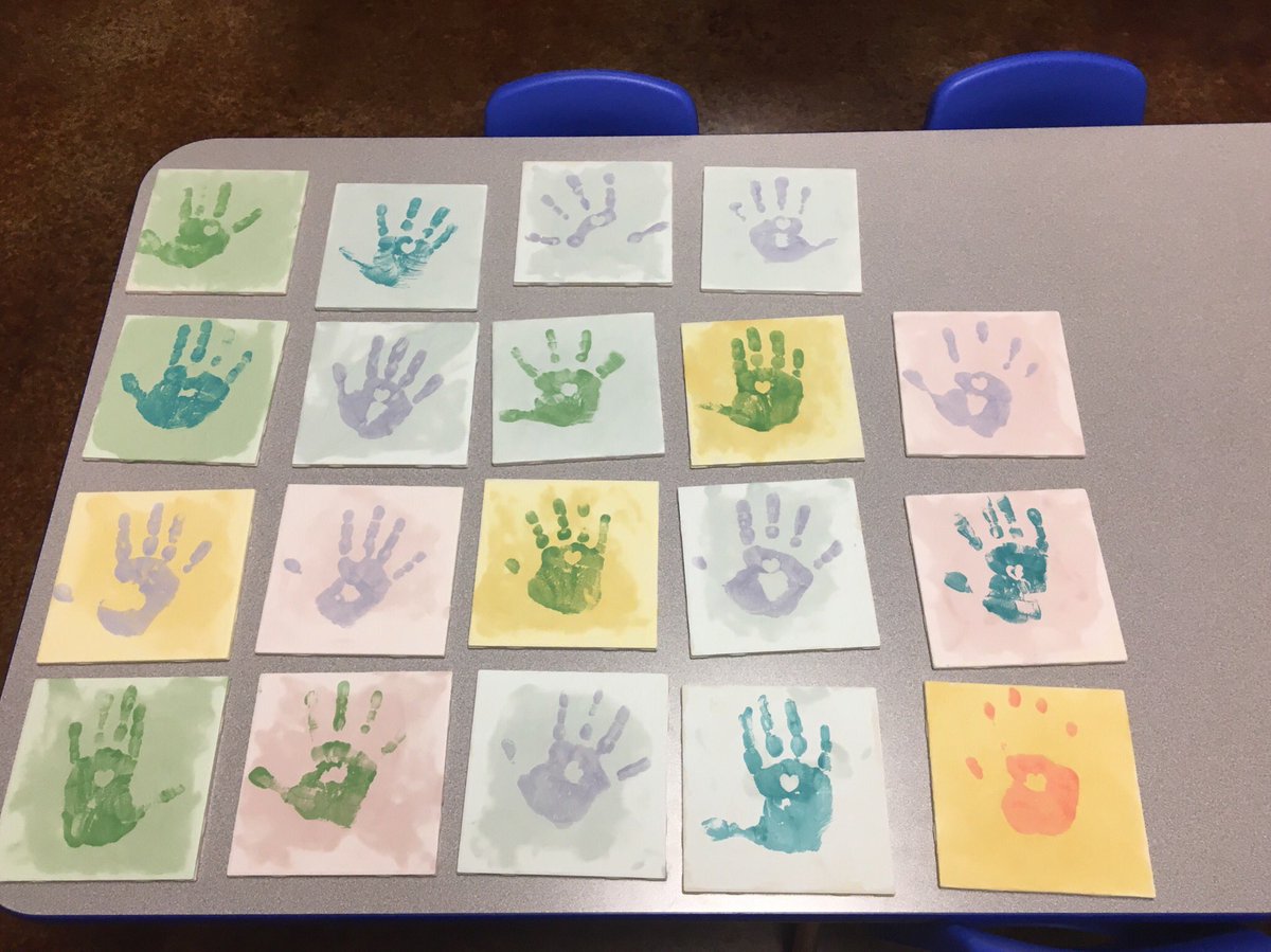 want to have a paint party with your class AND avoid the stress of bringing them all the way to the studio? then just let us come to you! #fieldtripfun
