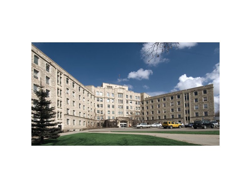 Slowly Those Injured in Humboldt Bus Crash, Leave Hospital dlvr.it/QRHnHK https://t.co/sVrFkP1sQl