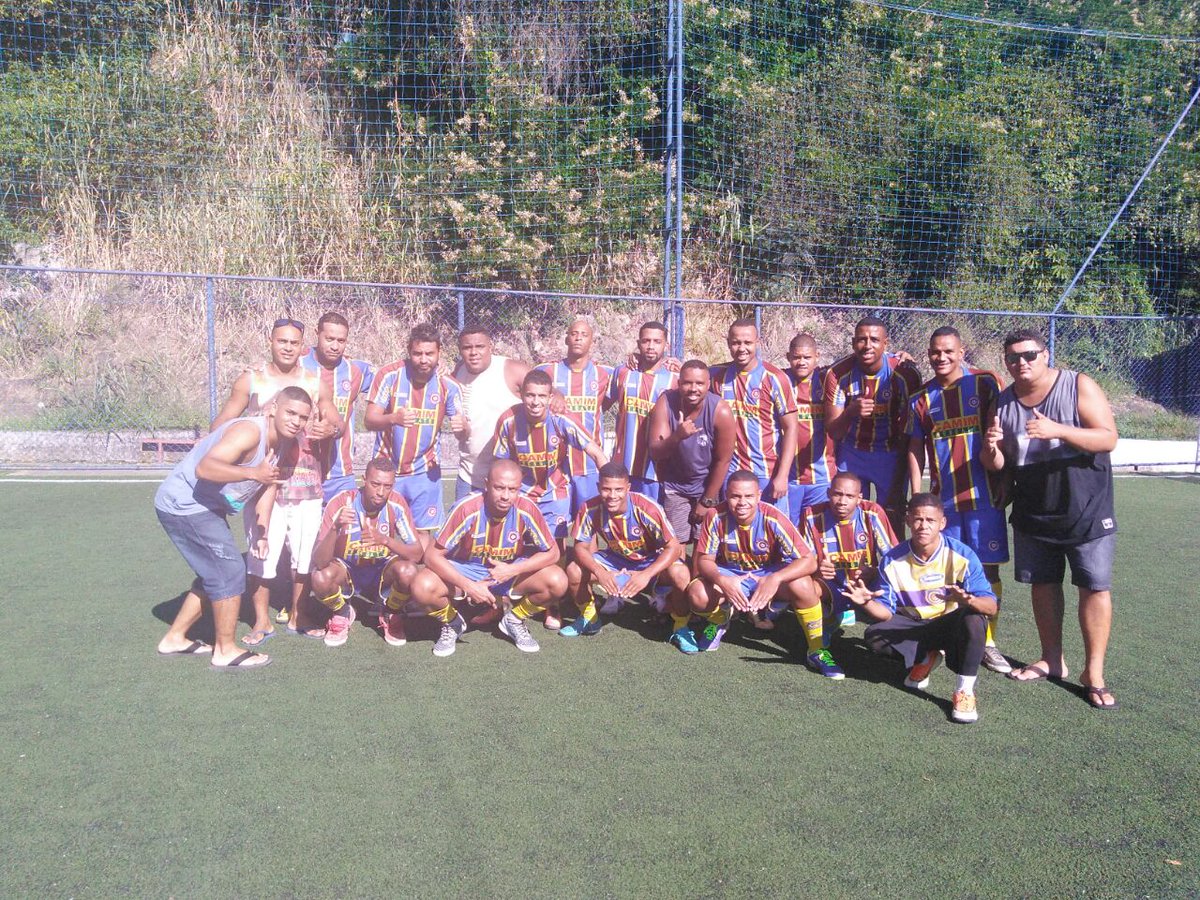 ClubeCarumbe's tweet photo. #Carumbéfc #Titeolharnos #Família https://t.co/vGp2rCaUJw