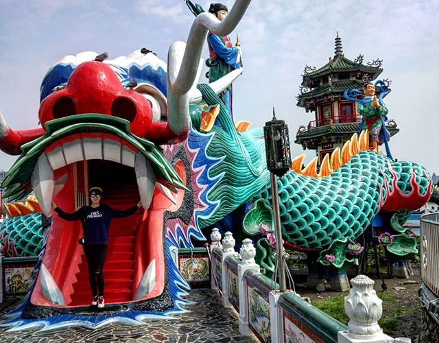 T_Sparis's tweet photo. Roule un dragon @fiansolevrai & @valdsullyvan !
#girodragon #retrodragon #dragon #temple #visit #taipei #taiwan #vlog #vlogfr #couple #voyage #thomasstephanie #youtube #youtubeur #blogueur #blogvoyage #youtubeuse #photography #photographe #france #frenc… https://t.co/2tNf0vzGzd https://t.co/2YSnaiRoYg