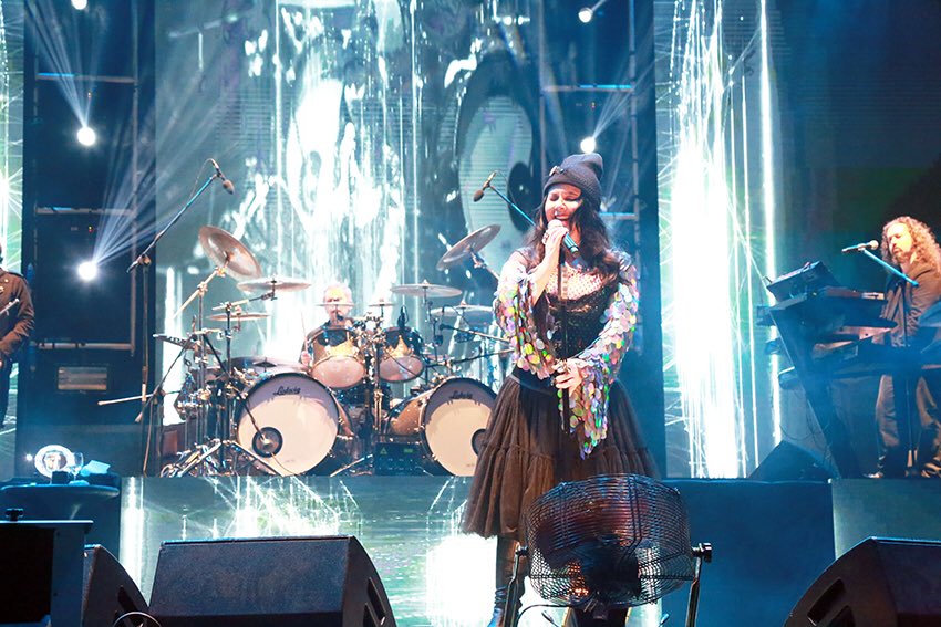 Üniversitemizde Koçfest’in gerçekleştirdiği Şebnem Ferah konseri düzenlendi. Koçfest ailesine teşekkür ederiz.