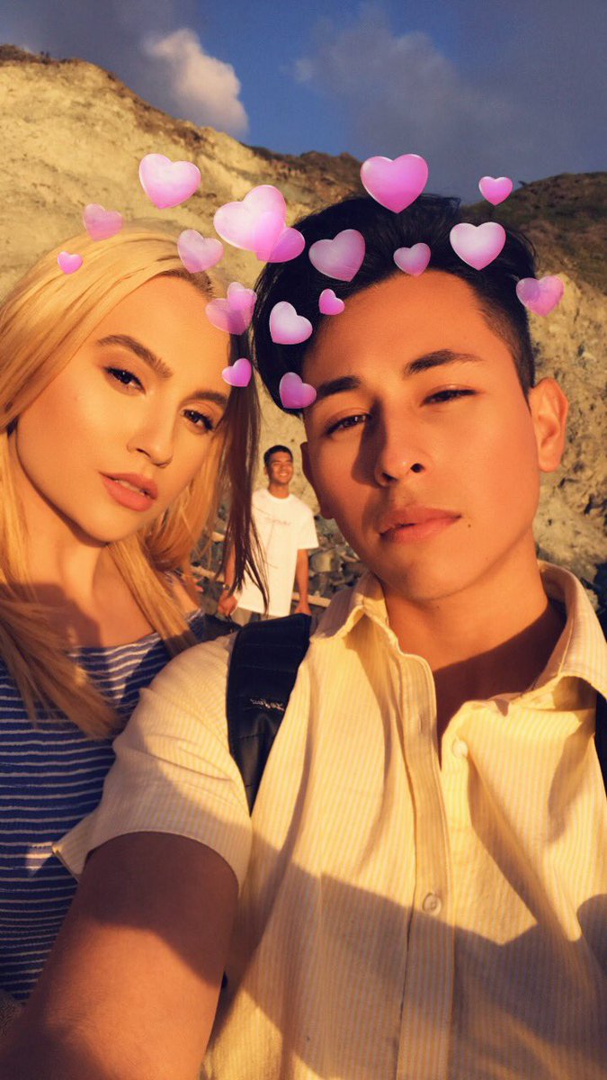 HugoGuzmanj's tweet photo. Napu behind us tho 😂 https://t.co/SnfvznR4Pf
