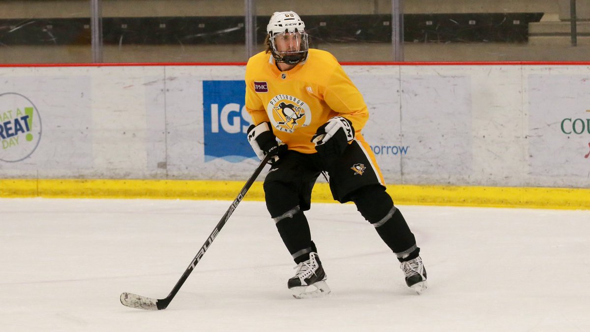 penguins yellow jersey