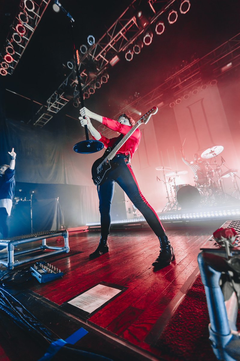 5SOSTurkey's tweet photo. Çocuklar, 21 Nisan’da Houston’da sahnede #5SOS3Houston (@JawnRocha) https://t.co/6mzMvmQ5ac