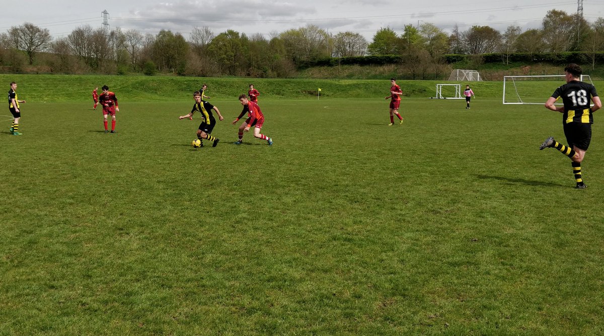 RjRobj63's tweet photo. Fantastic win today for our @hopwoodhall Academy 1st team v Menai College. Quality performance from start to finish but, OMG, the goal from Reece Axon! Chipping the keeper from the halfway line, worth the entrance fee aloneโฝ #nearlythere #4morepoints๐ https://t.co/nnKpxuMoVj