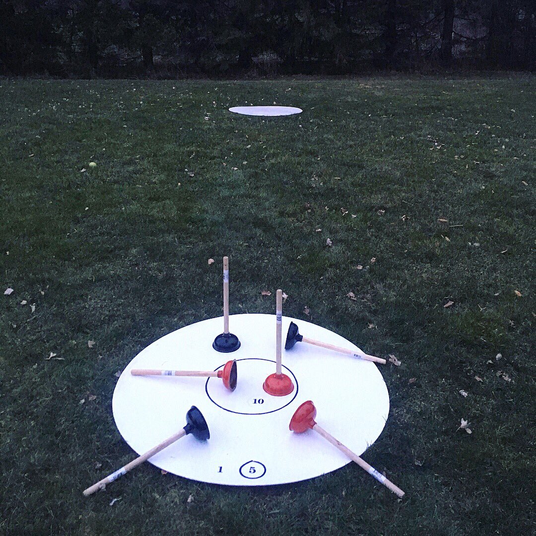 HitchedGames's tweet photo. 6th Game of our Countdown is #PlungerToss! 💩 Perfect for a poopy Monday or any day to play! ⛳️😂
#HitchedGames #GarageGames #BackyardGames #YardGames #Plunger #Woodworking #Carpentry #EventService #YGK https://t.co/YjJgoFPJva