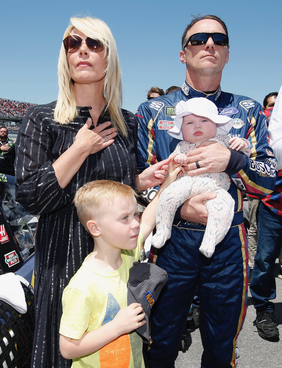 DeLanaHarvick's tweet photo. First time as a family of 4! 👨‍👩‍👧‍👦🇺🇸🏎❤️ (no idea what 👦🏼 is looking at 😂) https://t.co/Y2B2CHDFL9